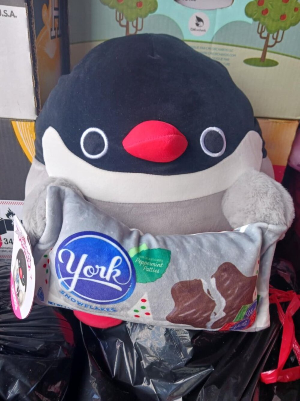 Snackles (York) Penguin Super Sized 14 inch Plush by ZURU, Ultra Soft Plush, Col